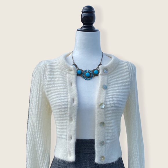 EUC Aritzia Cropped White Alpaca Cardigan XXS - Picture 5 of 13